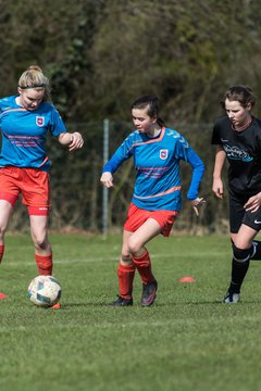 Bild 40 - C-Juniorinnen SV Steinhorst/Labenz - TSV Friedrichsberg-Busdorf : Ergebnis: 5:0